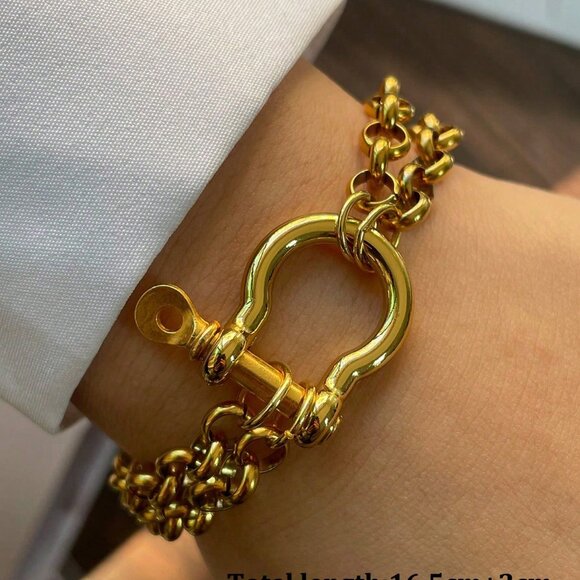 Gold Paperclip Chain Bracelet - Picture 5 of 6